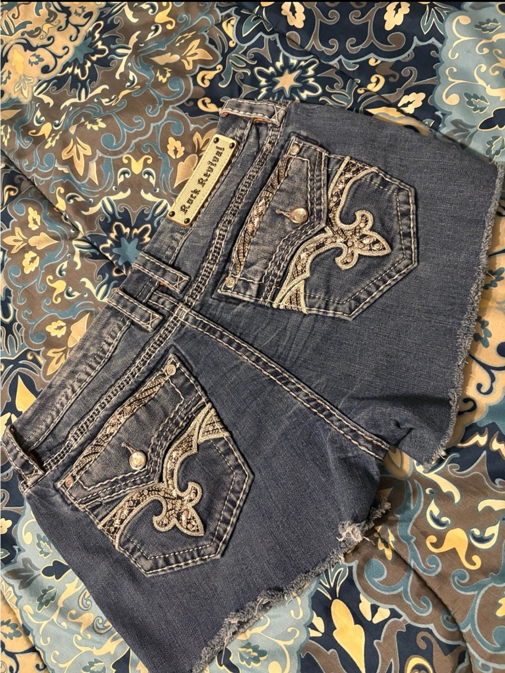 Rock Revival custom shorts women size 31 easy